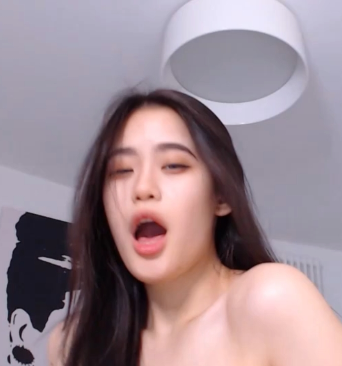 甜美女神li_chang合集:294个视频,38.1g的温暖与治愈