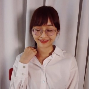 眼镜妹deerlong原档219v，神秘收藏800，新增合集96.9g