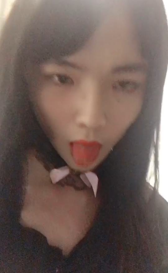 潼潼伪娘合集:18V视频2.46G永久有效