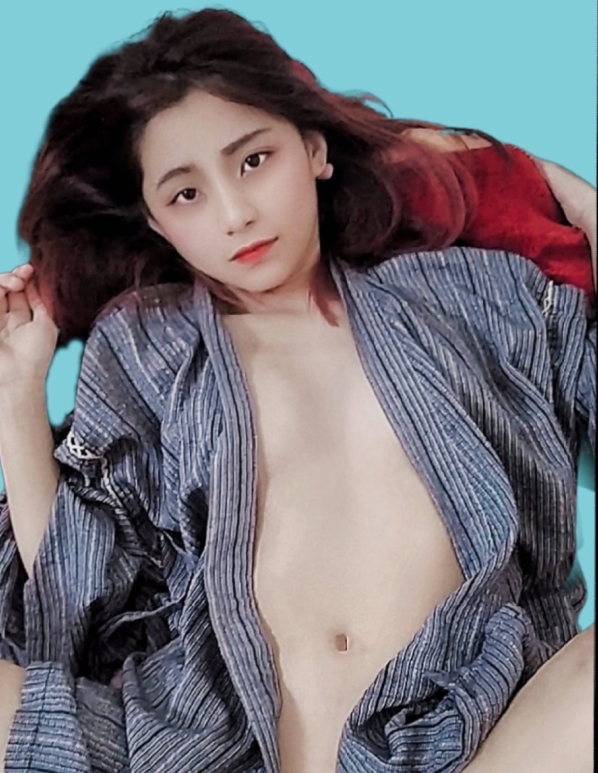 犀利眼神！yuumeilyn最新50.6g合集视频火热上线