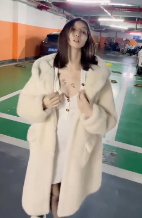 梦杰反差萌新小狗姐妹花沐与秋,收藏320视频带你领略可爱瞬间