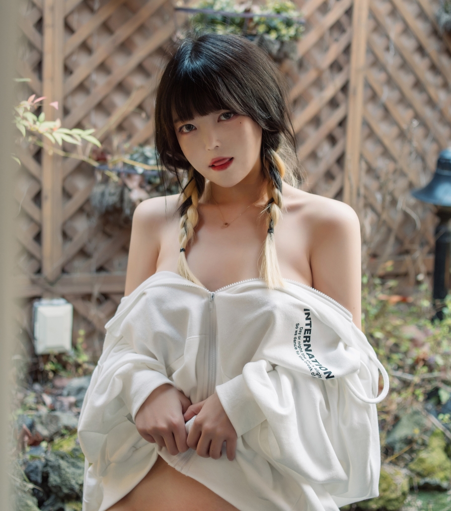 韩国Aram福利合集最新作品590V28.3G，精彩不断