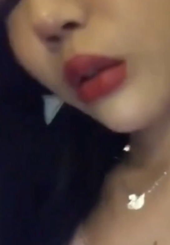 搬运伪娘百度云可可嘴艺最新合集1V10M，展示金主魅力