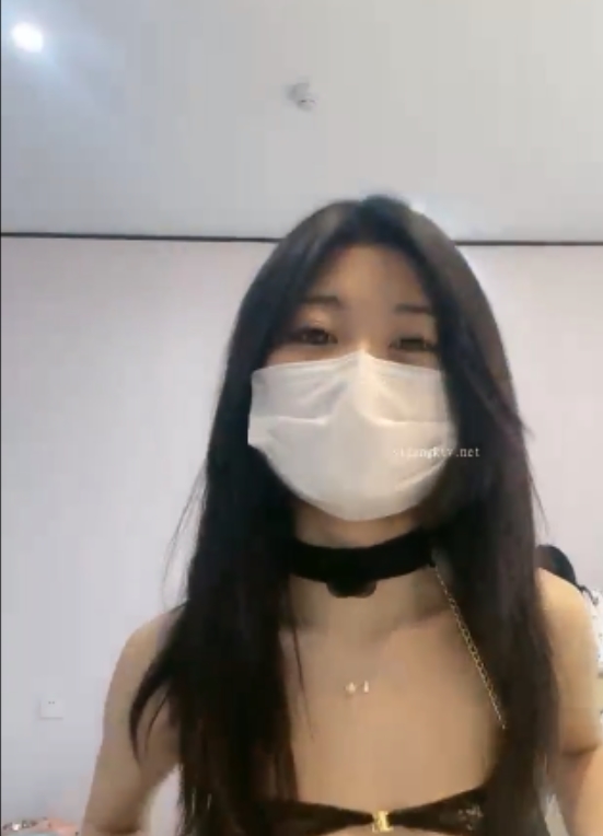 正宗G奶校花中戏艺校生闺蜜首秀8V1.5G，顶级漂亮馒头抖馒头百度盘