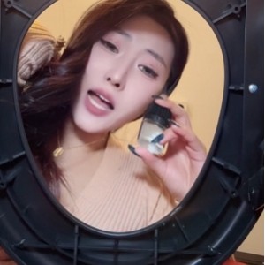 玩物直播百度盘羞辱合集娩娩婏婏最新视频1V400MB，香水马桶视角