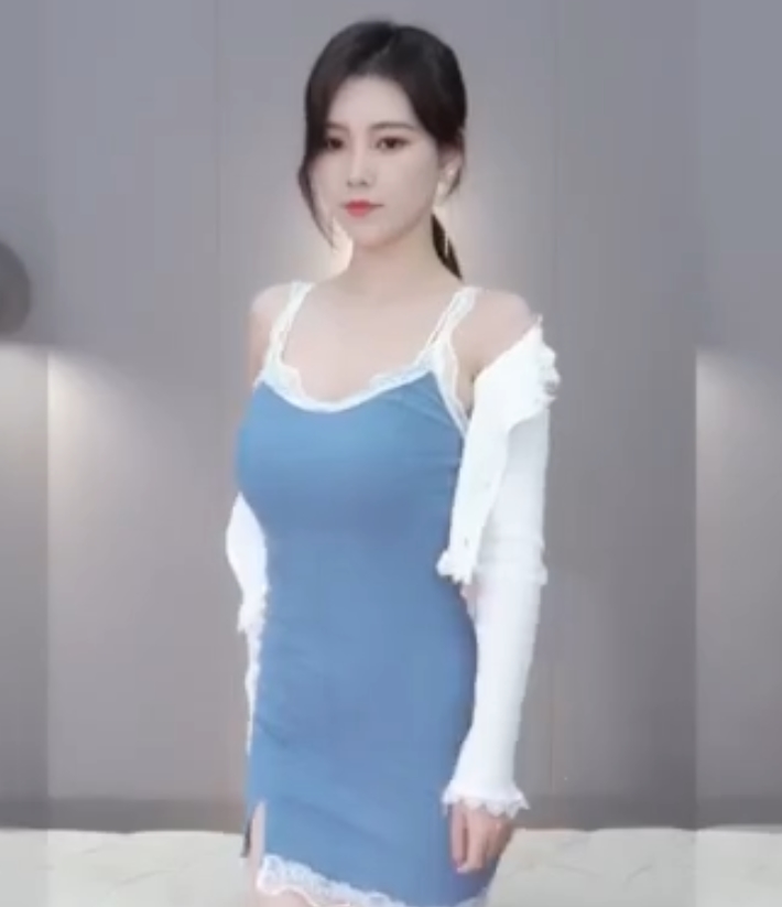 转载虎牙热舞合集你的兔妹妹七月视频88V22.5G，直播精彩互动