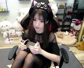 声音作品+步非烟+霸道总裁+女人们+视频数量不详+135M+全员CV参与，剧情精彩，值得下载收听！