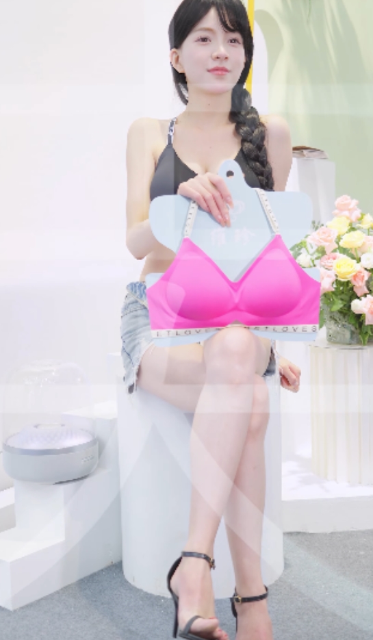 自拍紧实热秀15部合集4.7G