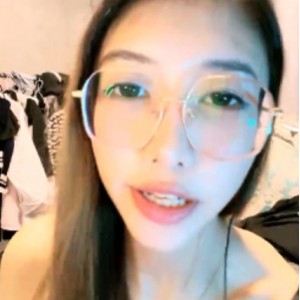 卷卷推特秘辛日记146g195部妩媚动人