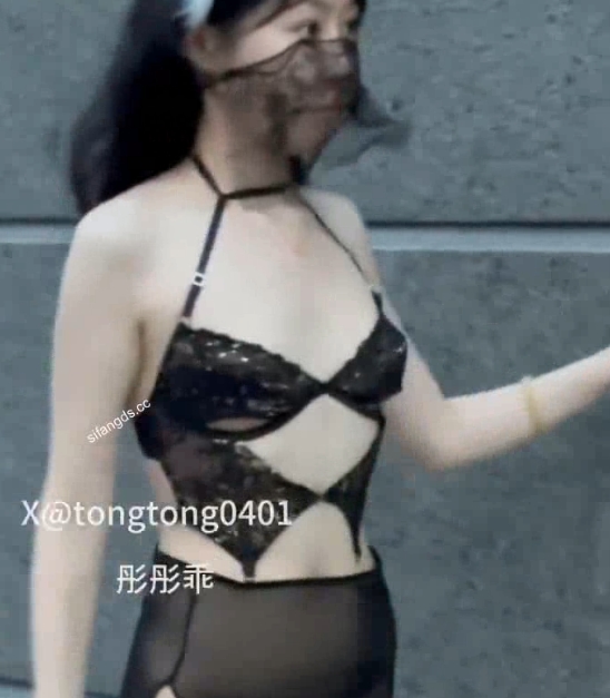 宅男福利馆彤彤小狗展示152v9.25G太火辣了