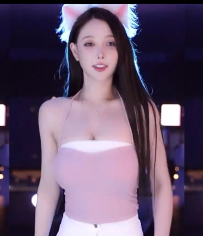 minana六月斗鱼私房秀52部10.6G超带劲