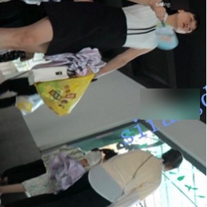 诱人空城原创黑裙少妇公园亲子1部334.1MB