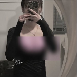 Onlyfan漫画身材mo_zzi合集49.9G