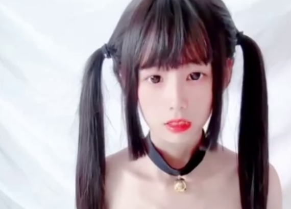 百度云资源小雯宝宝私密视频30部1.08G白嫩长腿高清版