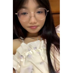 百度云ED2K眼镜学妹十四诗宿舍直播138部118.8G，双马尾眼镜妹子白大腿腿缝诱人喘息黏糊