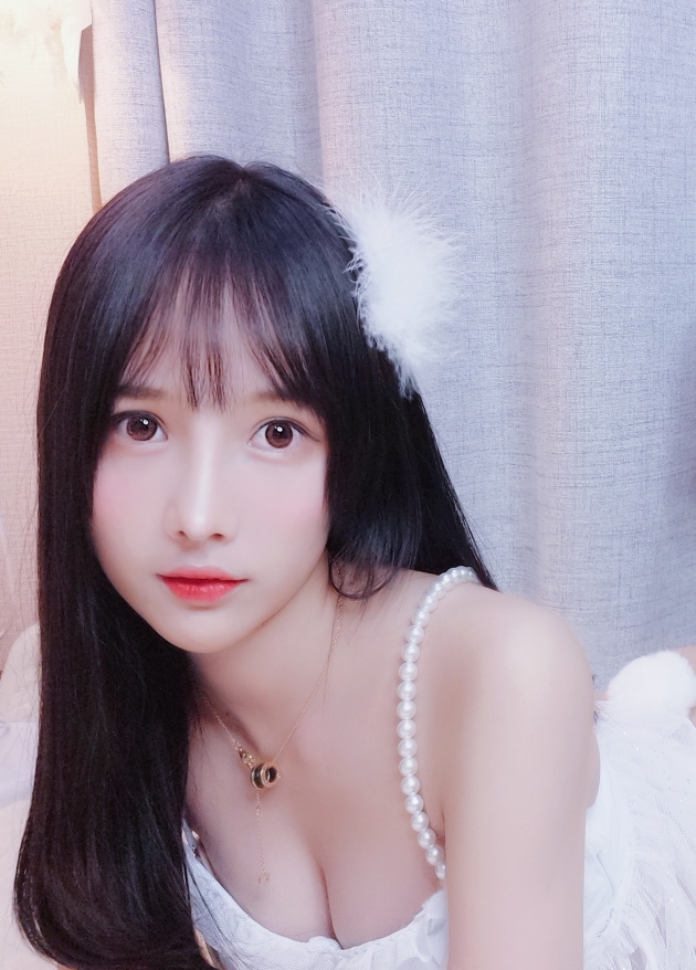 百度盘小小奶瓶儿作品合集8套71P5.88G，包含多种风格