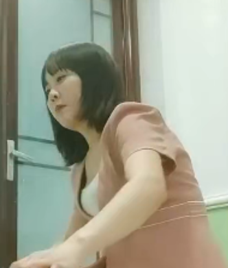 探花王伟哥酒店实录足浴阿姨0.7G独家实战值回票价