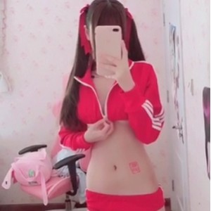 斗鱼赛高酱二次元合集7.0G粉白JK草莓裙定制福利