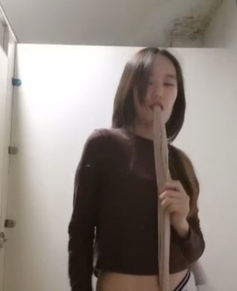 抖阴雪儿厕所战神合集15.6G邻家小妹