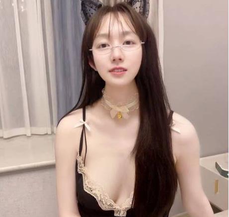 抖音小坦克白嫩视频合集21部600M宅男必看