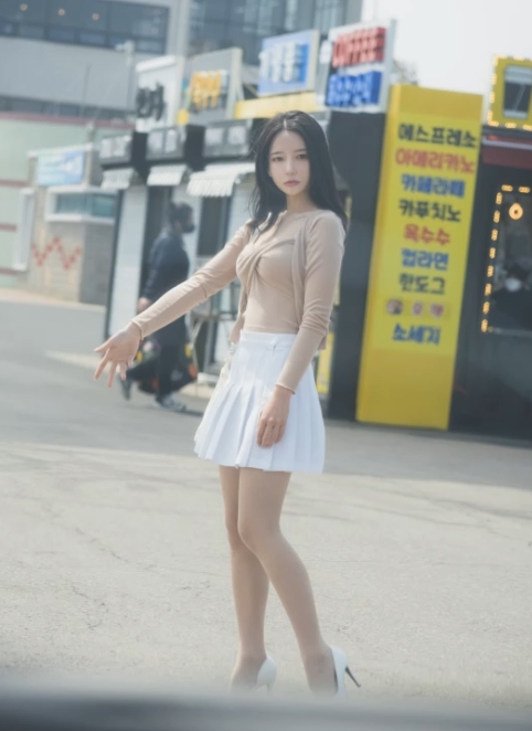 推特Yeha剧情合集17部14G绝密展示