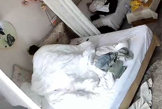 美斯火辣动作单部8.91G推特眼镜输出