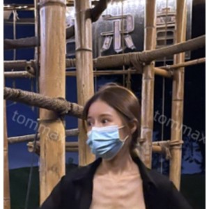 一枫叶子推特热辣视频13部142M太丰满