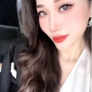 抖音C姨珍藏版88部高挑御姐50G深夜教学