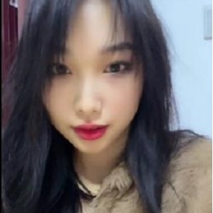 推特有尺度足系列精选版30V10.5G小某大王合集一