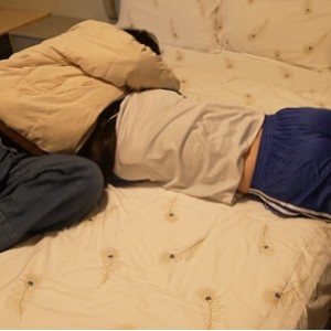 小美推特美脚视频1部1.15GB诱人