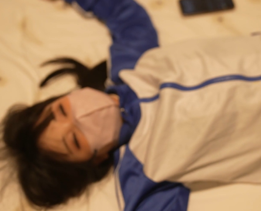 小美推特美脚视频1部1.15GB诱人