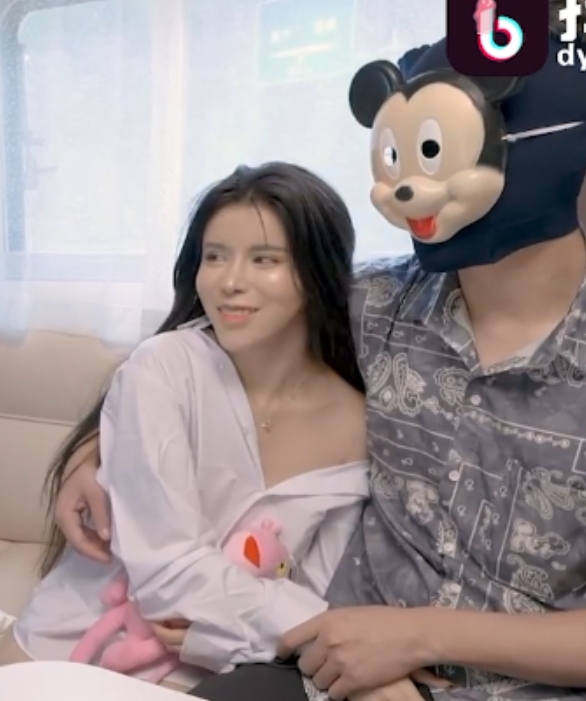 抖阴旅行社超火辣综艺014期14V12.5G