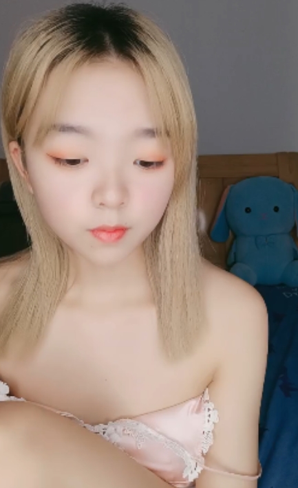 闺蜜沉沦吧唧小可爱推特视频17部27.3G合集太诱人