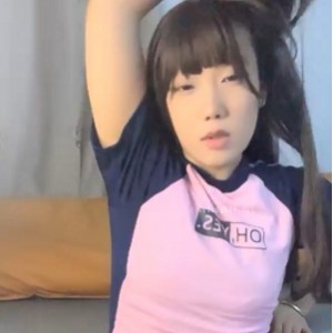 推特小美私拍视频合集88部50G舞动