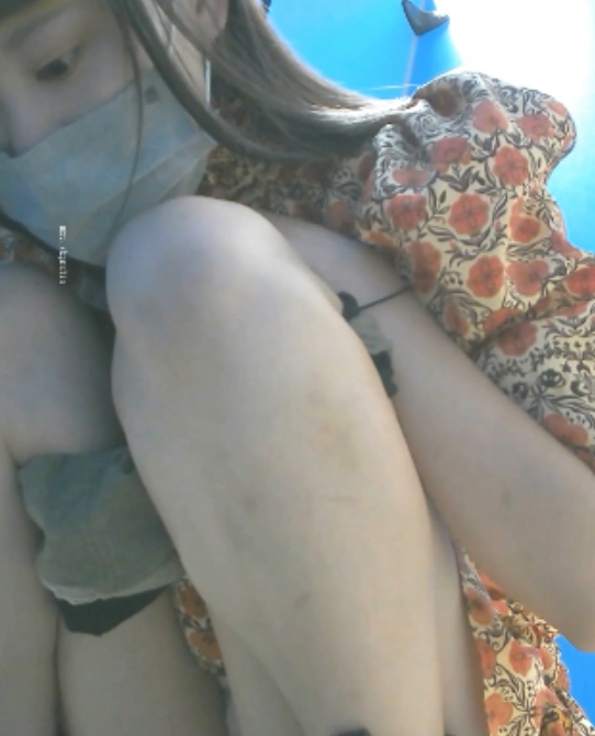 街拍花裙小姐姐神秘处鱼多角度144.4MB绝密