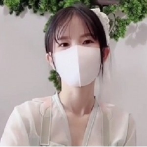 秀人网粉人〖碧水瑶〗全新剧场古风装走红[1V+1220M]