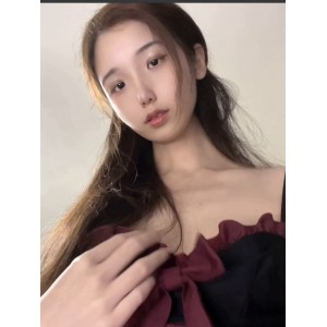 果冻小姐反差私拍9V222M甜美妹子隐藏另一面