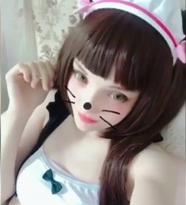 表妹小姨子嫂子大乱炖家庭团建实录1V3.32G真实劲爆