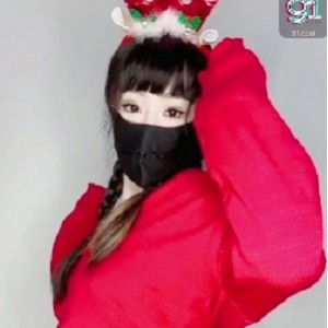 圣诞火辣私拍91淑仪5V合集440M绝美身材