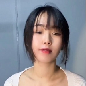 优质反差福利姬小鹿酱推特私拍合集46G多V身材太炸裂