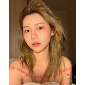 痞幼火辣私拍877部抖音女神500MB合集