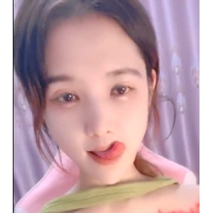 1.47G劲爆靓女私密作品1部网盘超上头